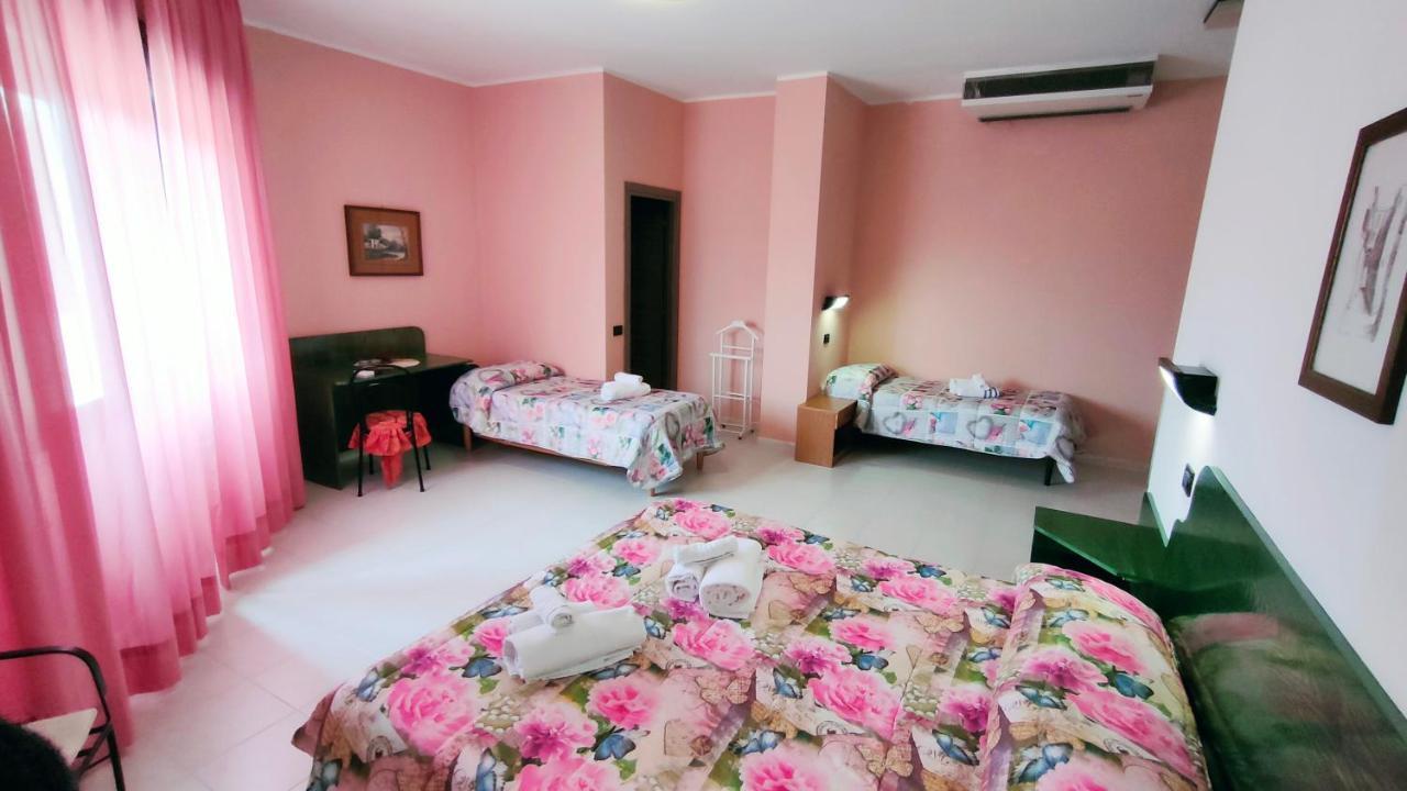 Hotel Mater Mediterranea Senorbi ภายนอก รูปภาพ