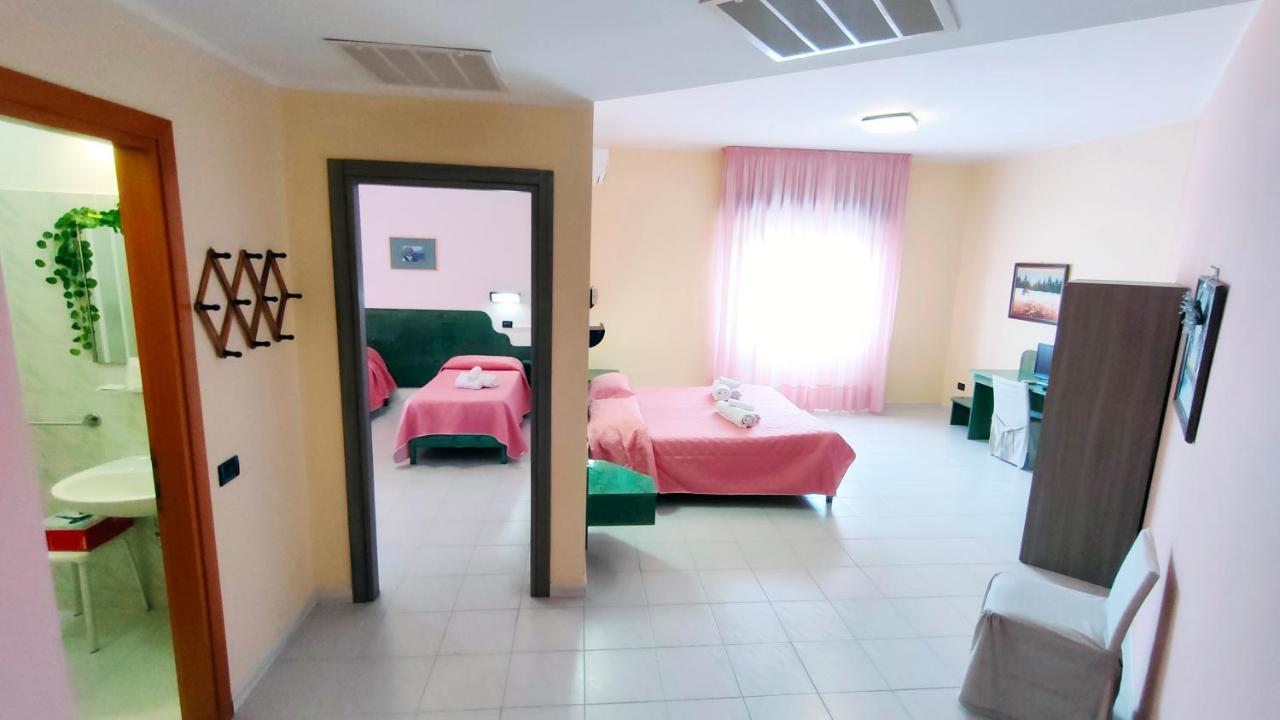 Hotel Mater Mediterranea Senorbi ภายนอก รูปภาพ