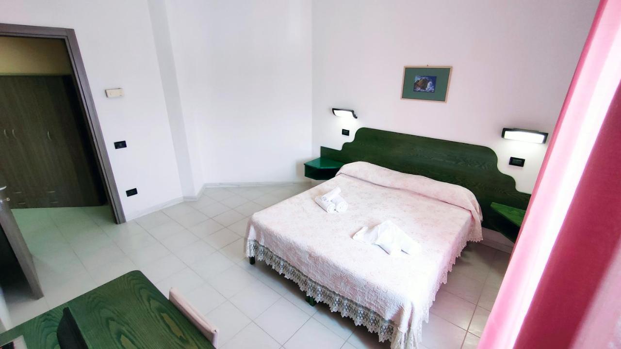 Hotel Mater Mediterranea Senorbi ภายนอก รูปภาพ